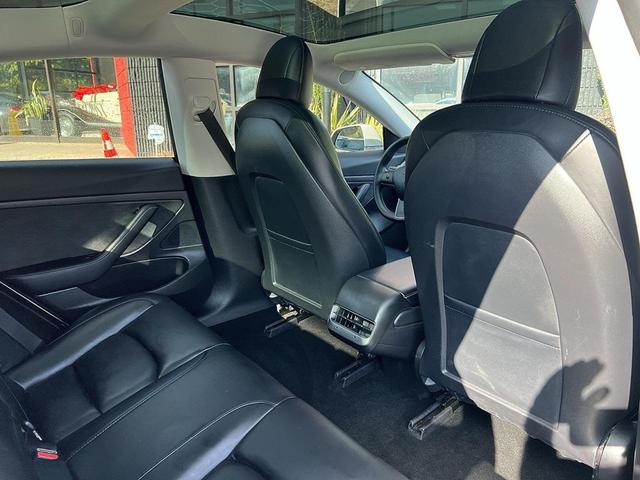 Photo of 2020 Pearl White Multi-Coat Tesla Model 3