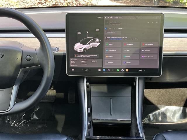 Photo of 2020 Pearl White Multi-Coat Tesla Model 3