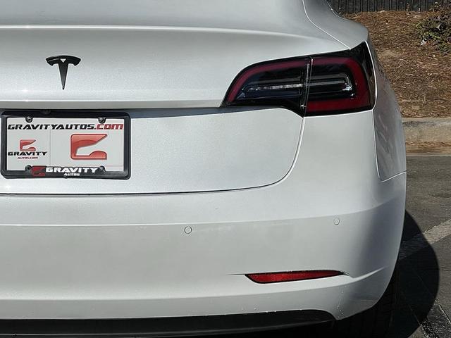 Photo of 2020 Pearl White Multi-Coat Tesla Model 3