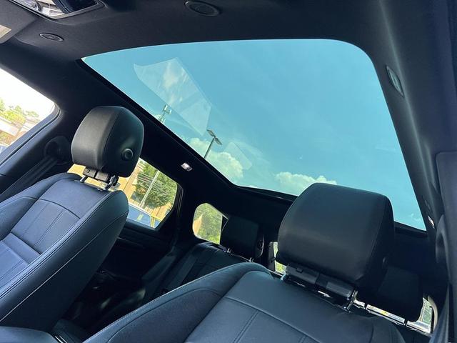 Photo of 2023 Santorini Black Metallic Land Rover Range Rover Evoque