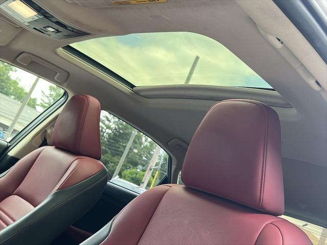 Photo of 2021 Eminent White Pearl Lexus NX 300