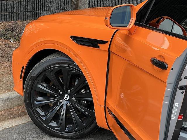 Photo of 2021 Orange Flame Bentley Bentayga