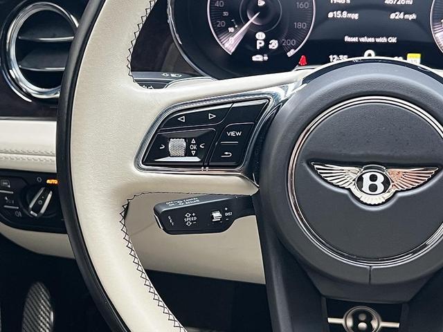 Photo of 2021 Orange Flame Bentley Bentayga