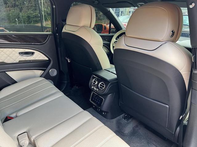 Photo of 2021 Orange Flame Bentley Bentayga