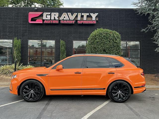 Photo of 2021 Orange Flame Bentley Bentayga