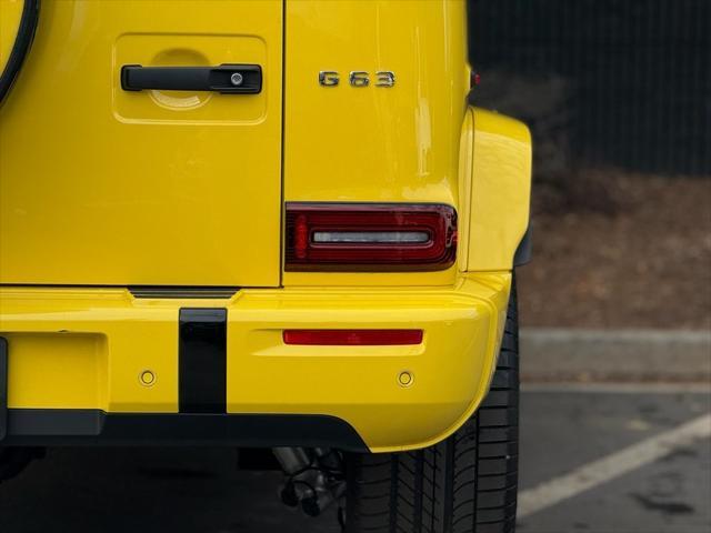Photo of 2025 MANUFAKTUR Sun Yellow Mercedes-Benz AMG G 63