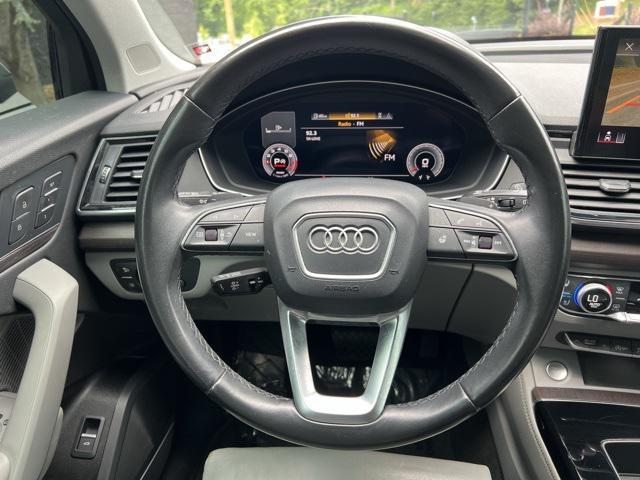 Photo of 2022 Gray Audi Q5