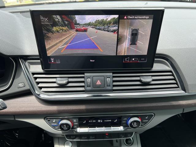 Photo of 2022 Gray Audi Q5
