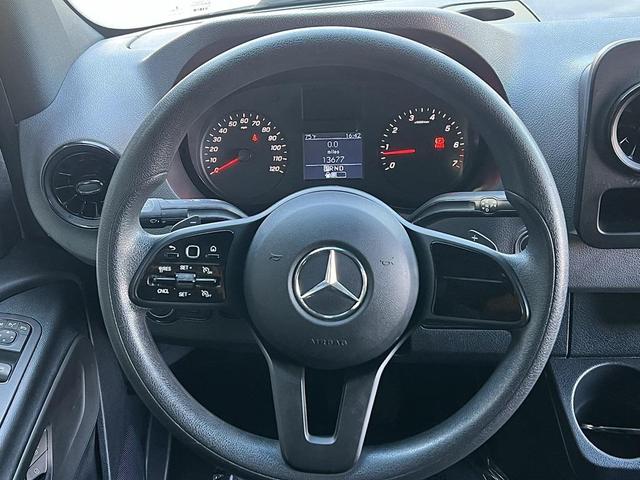 Photo of 2022 White Mercedes-Benz Sprinter 2500
