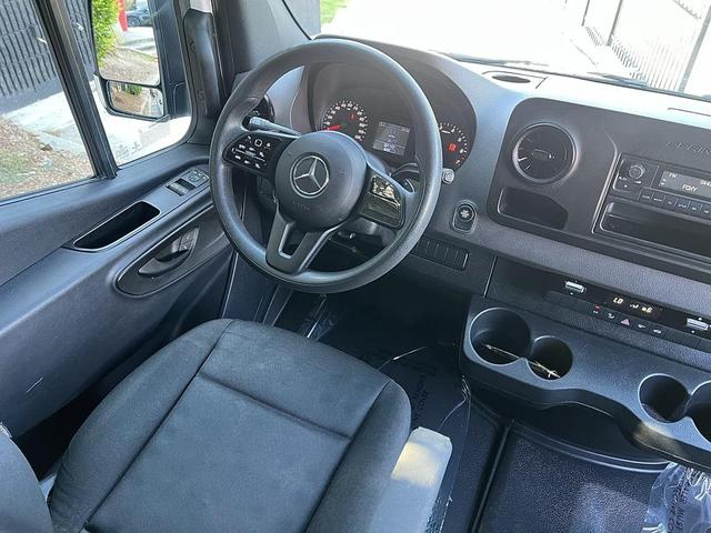 Photo of 2022 White Mercedes-Benz Sprinter 2500