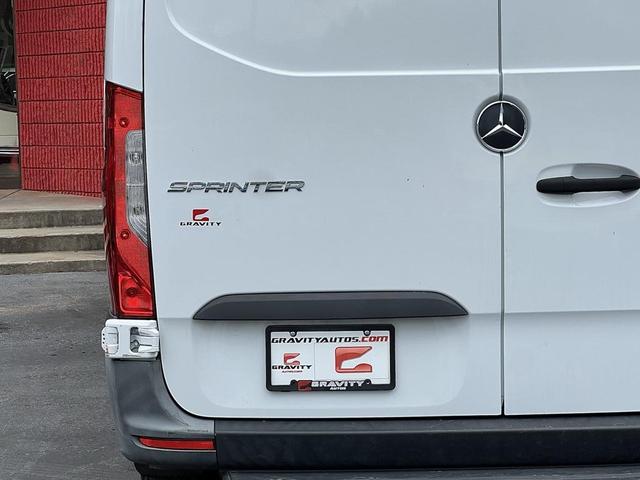 Photo of 2022 White Mercedes-Benz Sprinter 2500