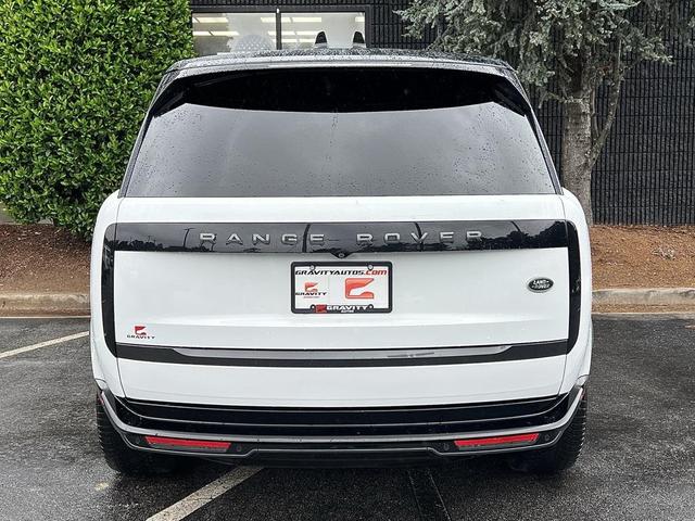 Photo of 2023 White Land Rover Range Rover
