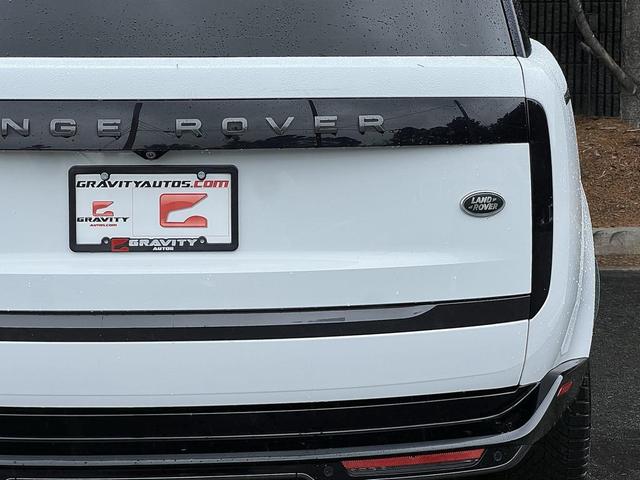 Photo of 2023 White Land Rover Range Rover