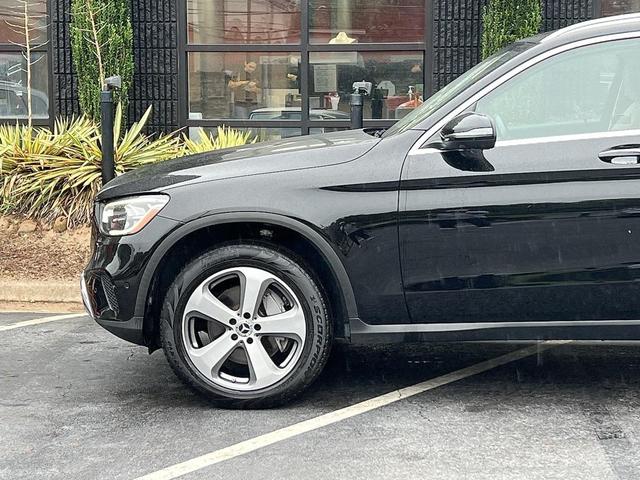 Photo of 2022 Black Mercedes-Benz GLC 300
