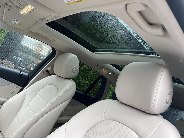 Photo of 2022 Black Mercedes-Benz GLC 300
