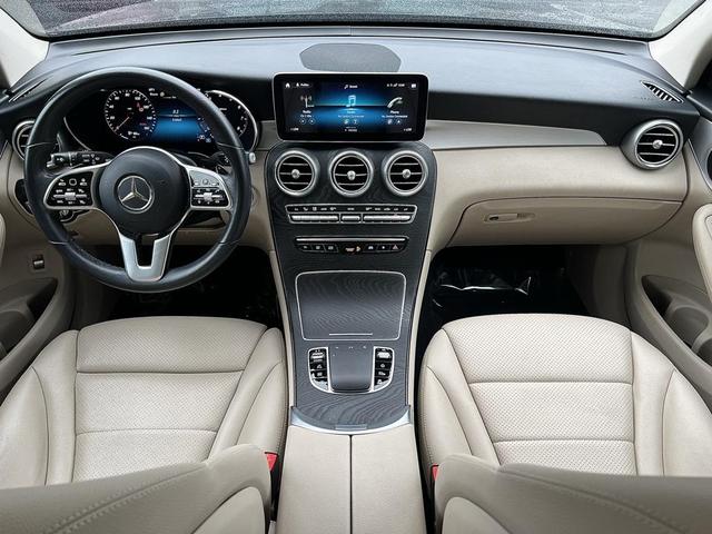 Photo of 2022 Black Mercedes-Benz GLC 300