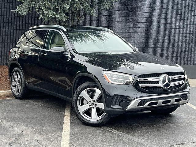 Photo of 2022 Black Mercedes-Benz GLC 300