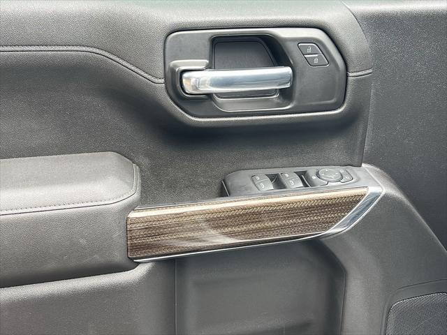 Photo of 2021 Silver Ice Metallic Chevrolet Silverado 1500