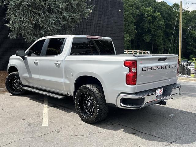 Photo of 2021 Silver Ice Metallic Chevrolet Silverado 1500