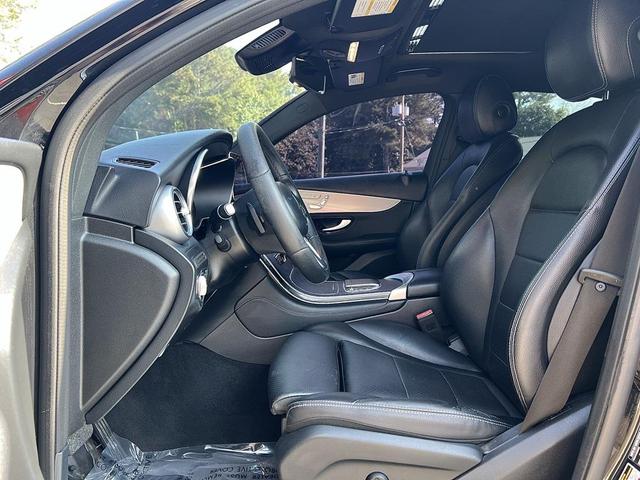Photo of 2021 Black Mercedes-Benz GLC 300