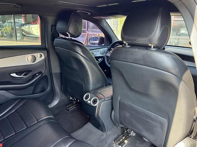 Photo of 2021 Black Mercedes-Benz GLC 300