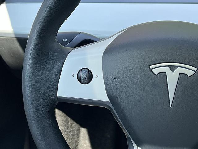 Photo of 2021 Solid Black Tesla Model Y