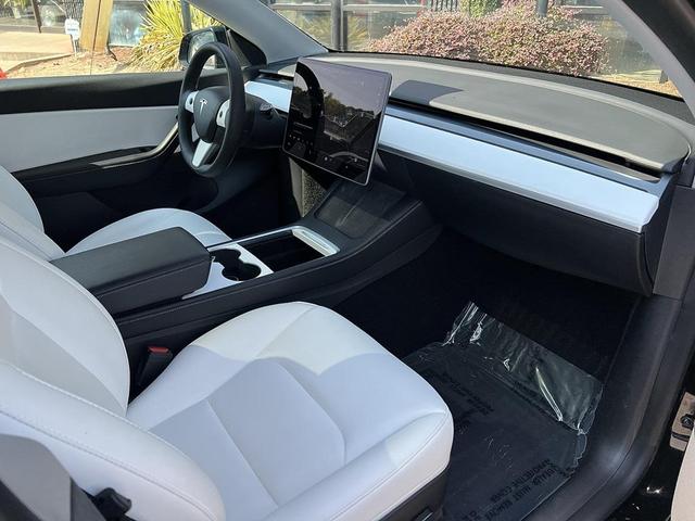 Photo of 2021 Solid Black Tesla Model Y