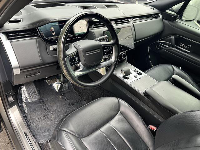 Photo of 2023 Gray Land Rover Range Rover