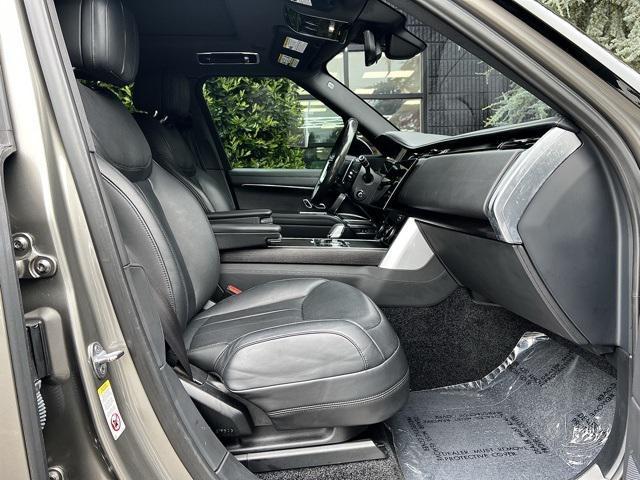 Photo of 2023 Gray Land Rover Range Rover