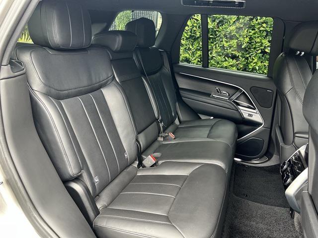 Photo of 2023 Gray Land Rover Range Rover