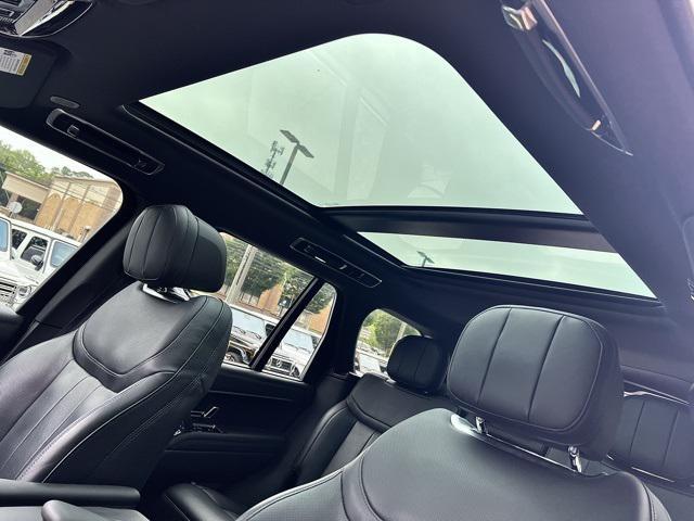 Photo of 2023 Gray Land Rover Range Rover