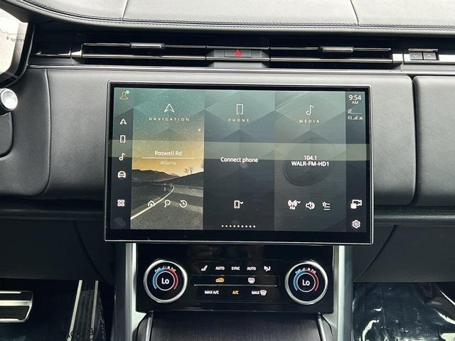 Photo of 2023 Gray Land Rover Range Rover