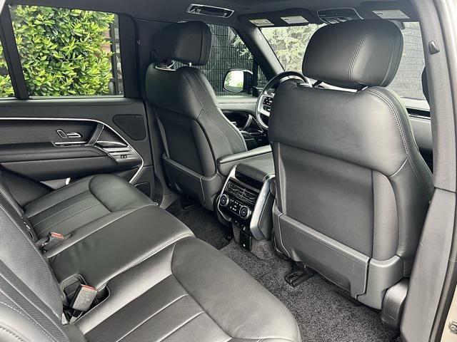 Photo of 2023 Gray Land Rover Range Rover