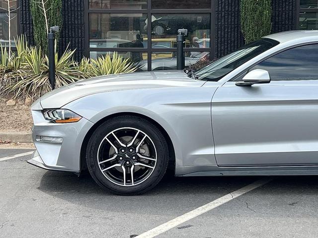Photo of 2022 ICONIC SILVER METALLIC Ford Mustang