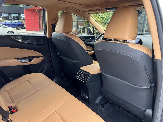 Photo of 2024 Eminent White Pearl Lexus NX 250