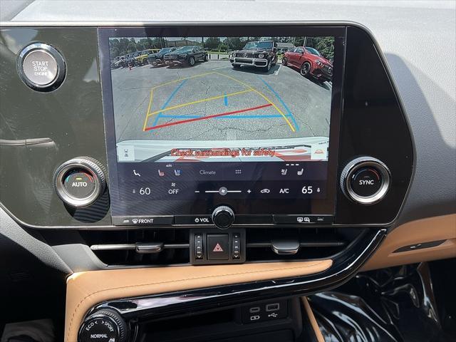 Photo of 2024 Eminent White Pearl Lexus NX 250