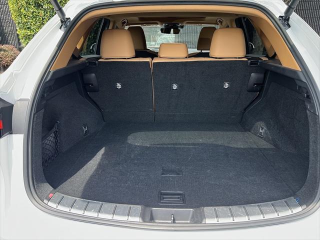Photo of 2024 Eminent White Pearl Lexus NX 250
