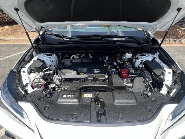Photo of 2024 Eminent White Pearl Lexus NX 250