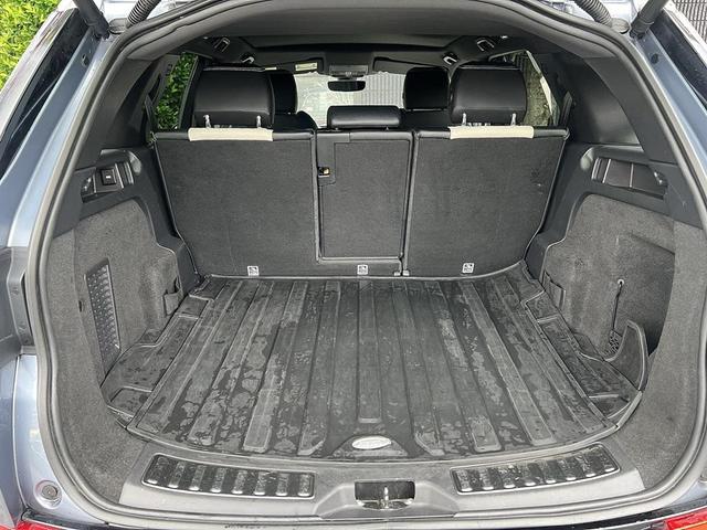 Photo of 2020 Silver Land Rover Discovery Sport