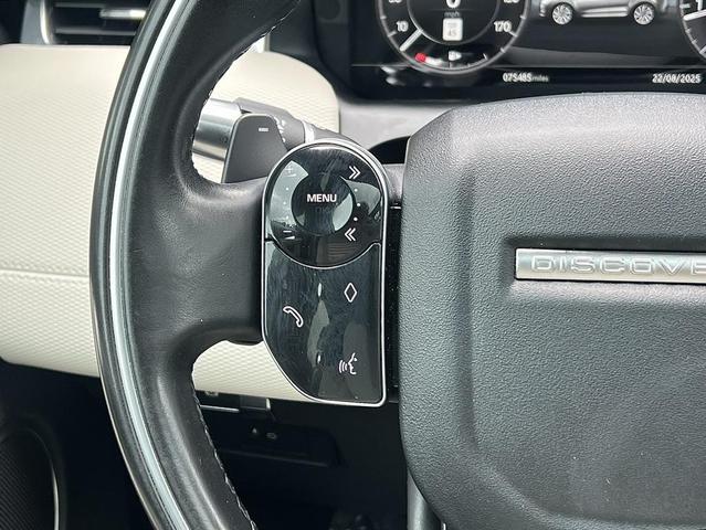 Photo of 2020 Silver Land Rover Discovery Sport