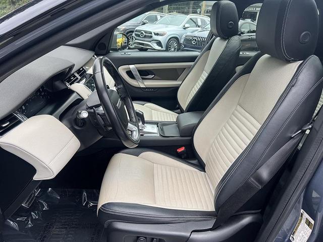 Photo of 2020 Silver Land Rover Discovery Sport