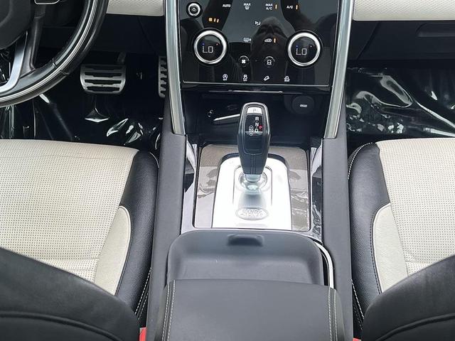 Photo of 2020 Silver Land Rover Discovery Sport