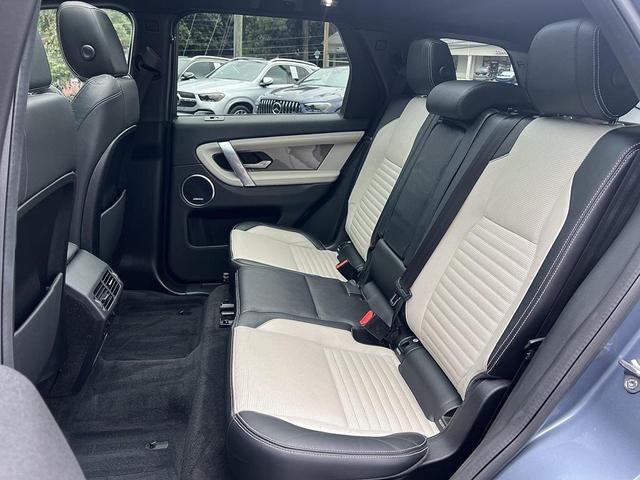 Photo of 2020 Silver Land Rover Discovery Sport