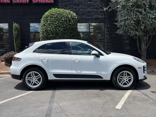 Photo of 2019 White Porsche Macan