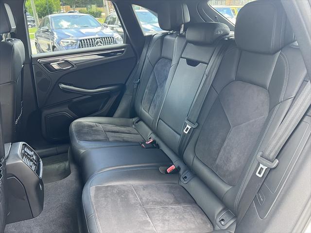 Photo of 2019 White Porsche Macan