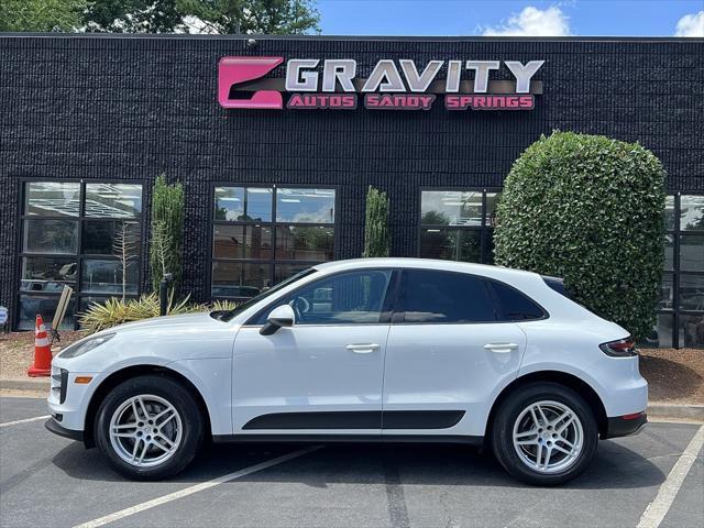 Photo of 2019 White Porsche Macan