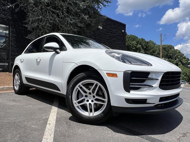 Photo of 2019 White Porsche Macan