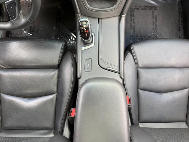 Photo of 2017 Dark Adriatic Blue Metallic Cadillac XT5