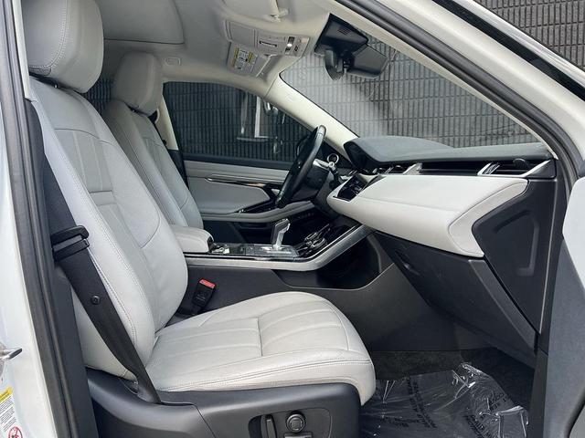 Photo of 2020 White Land Rover Range Rover Evoque