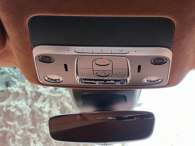 Photo of 2020 White Bentley Continental GT
